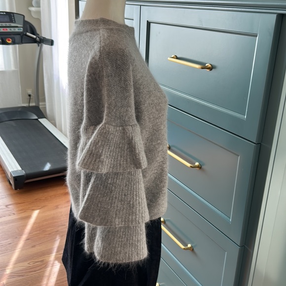 Endless Rose Sweater - Picture 4 of 6